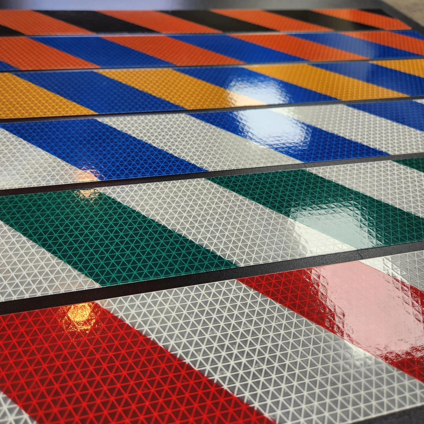 Custom Color Reflective Chevron - Left Hand